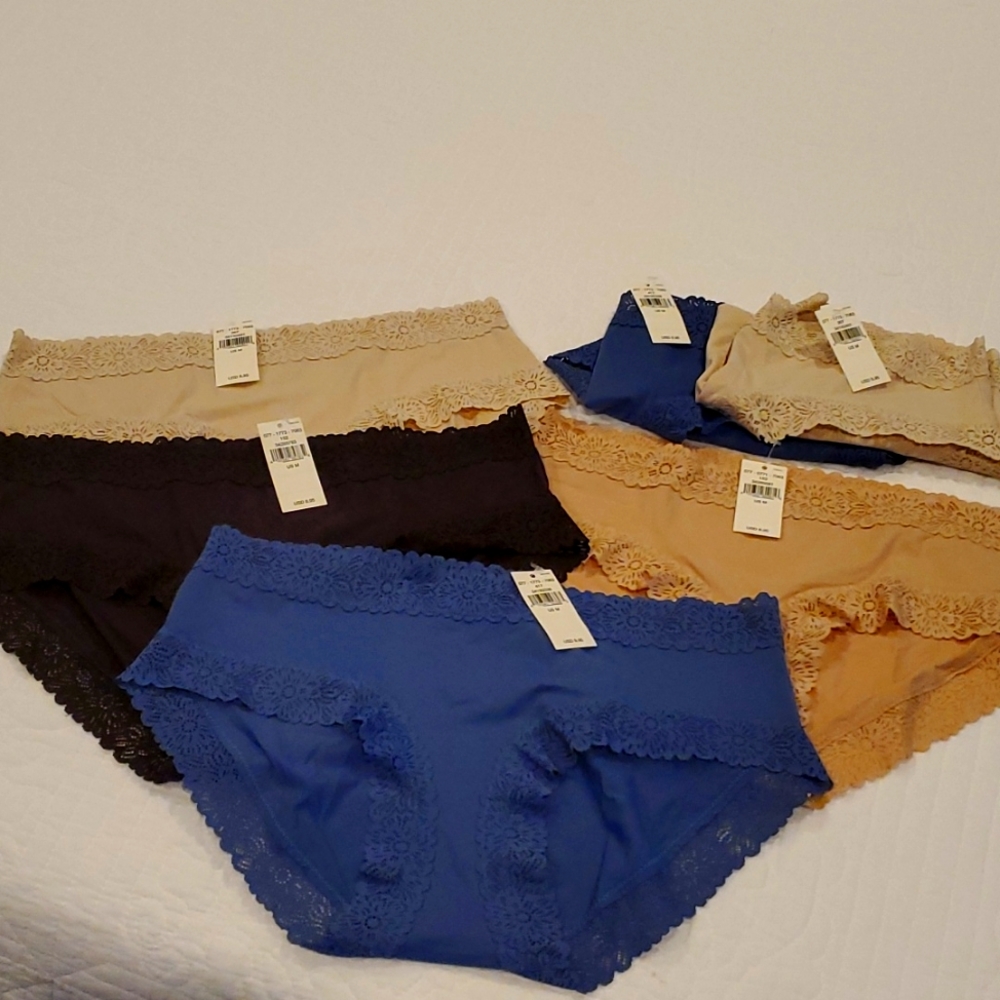 Aerie panties size medium nwt